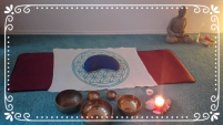 Meditation Kissen Klangschalen Kerze Buddha